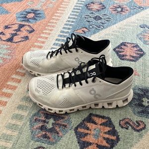 On Cloud running shoes! Cloud X.